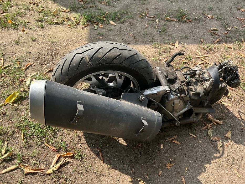 Suzuki Burgman 400 k7 motor