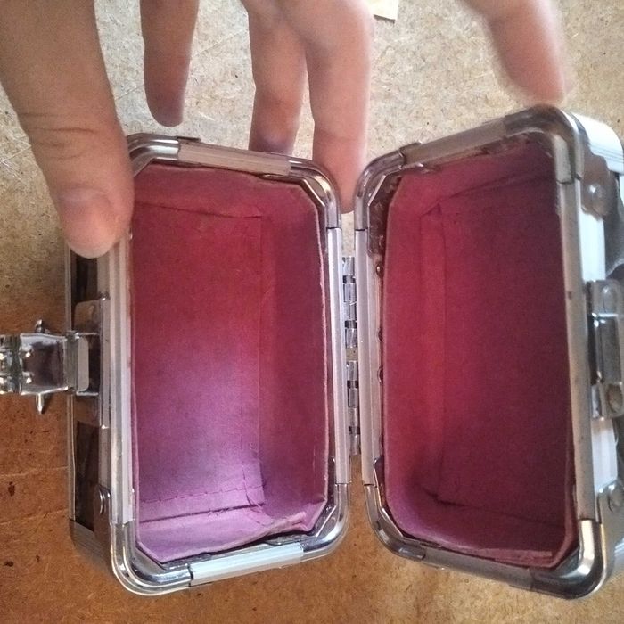 Маленький сундучок