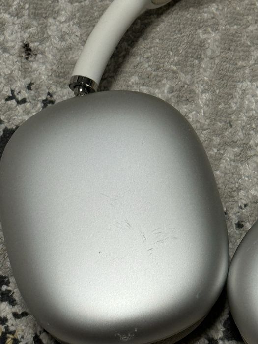 Airpods Max 1.