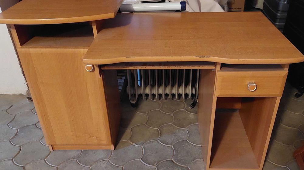 Стол письменный компьютерный