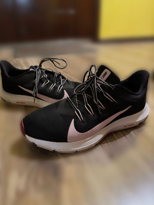 Дамски маратонки Nike