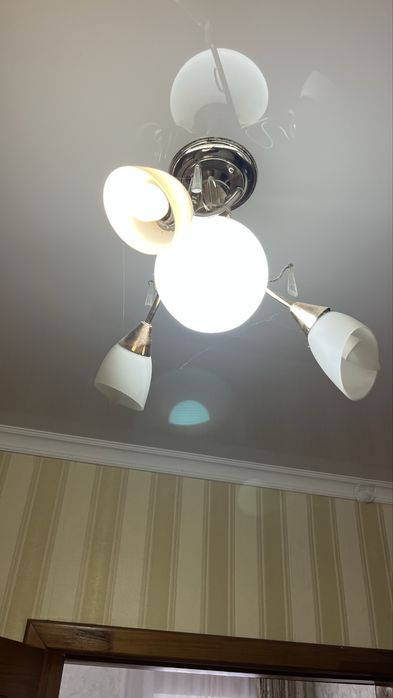 Срочно продом люстра бу