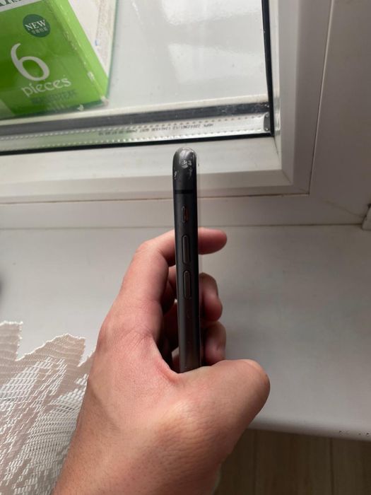 Iphone 11 в черном цвете обмен на андройд