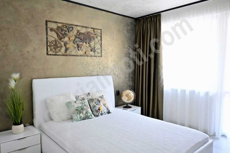 Продава се Тристаен апартамент в Велико Търново, Център - 110 кв.м за 2000 €/кв.м - Снимка #12