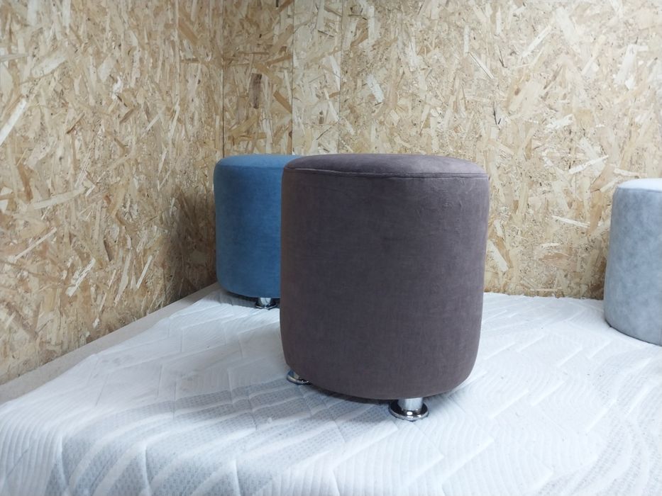 Пуфик мягкий круглый.