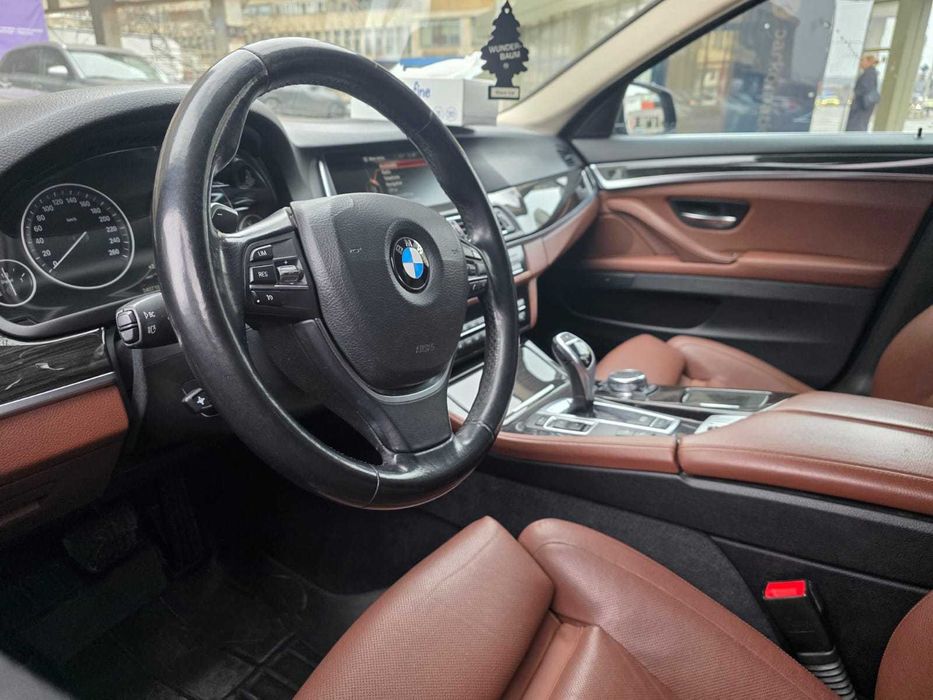 BMW Seria 5 Luxury | 530D xDrive | 4x4 | automata | inmatriculat ro