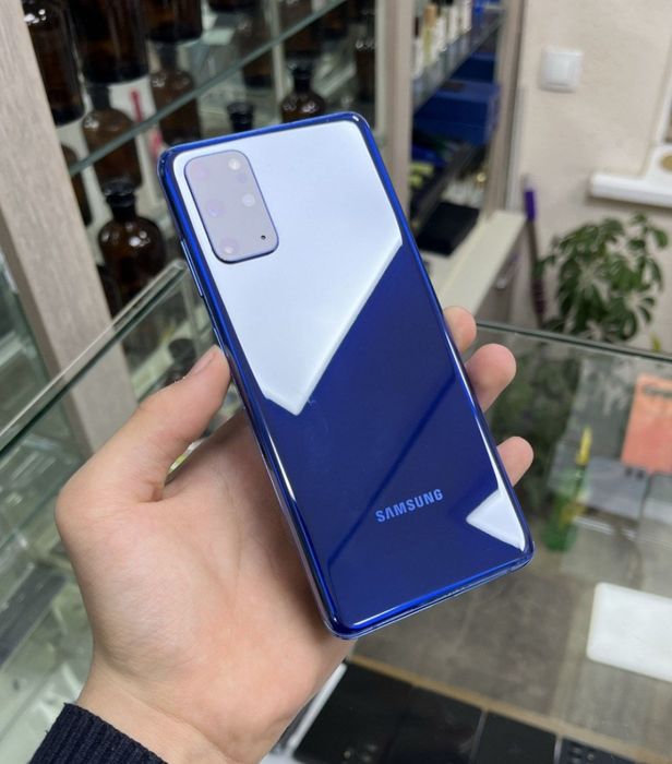 Samsung s20 + sotiladi