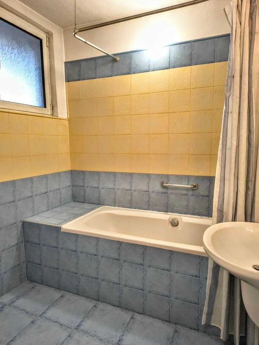 Дава се под наем Тристаен апартамент в Пловдив, Тракия - 100 кв.м за 488.58 € - Снимка #11