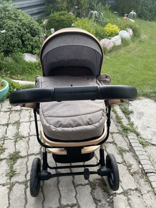 Коляску Продам