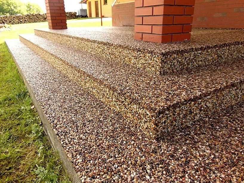 Клей для камня, каменного ковра и минеральных наполнителей.