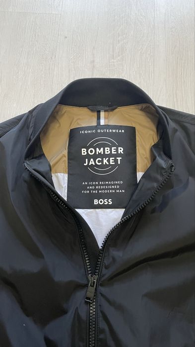 Бомбер Hugo Boss