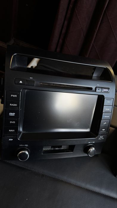 магнитофон прадо 120 или Крузак 100