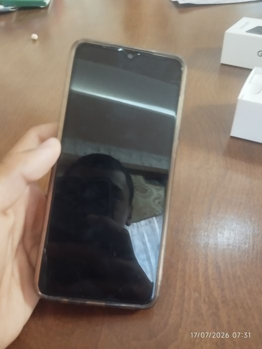Samsung A02 holat ideal 32gb narxini kelishamz.