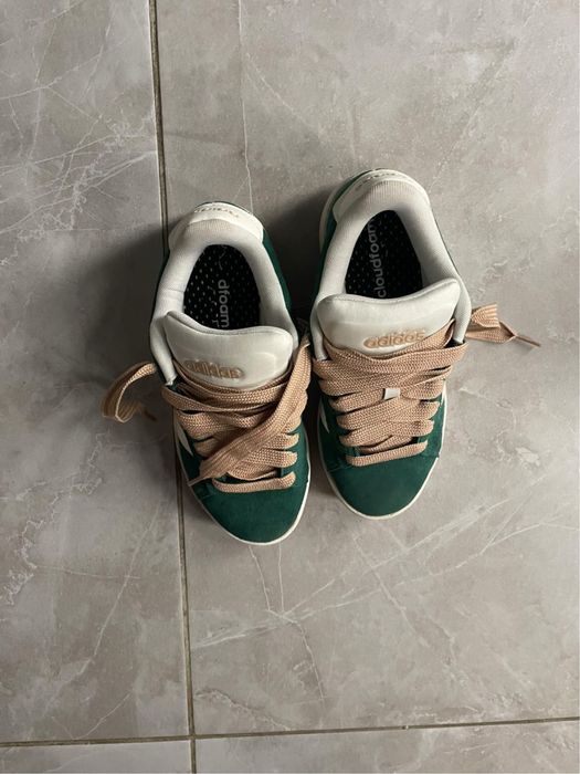 Adidași in stare foarte buna doar o data purtati nr 37