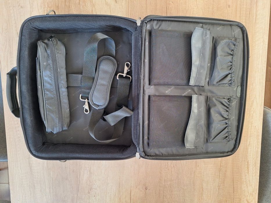 Кожена чанта за лаптоп