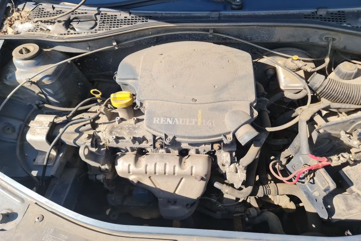 Radiocasetofon Dacia Logan prima generatie