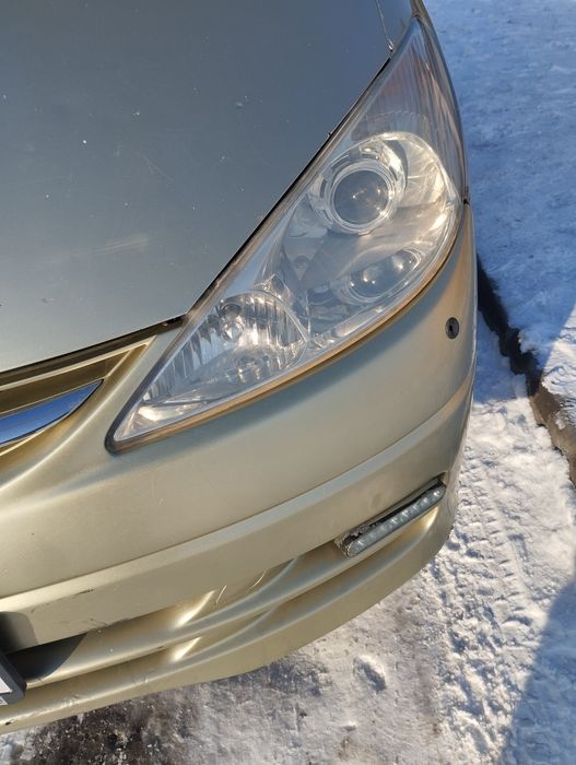 Продам тайота превия