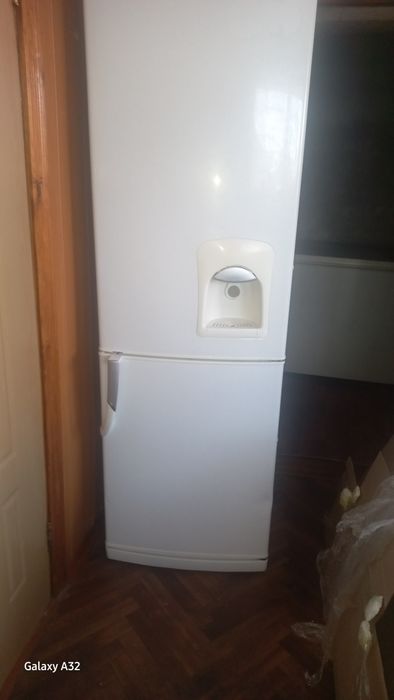 Продам холодильники