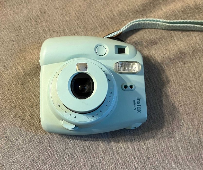 Fujifilm Instax Mini 9 aparat instant defect pentru piese