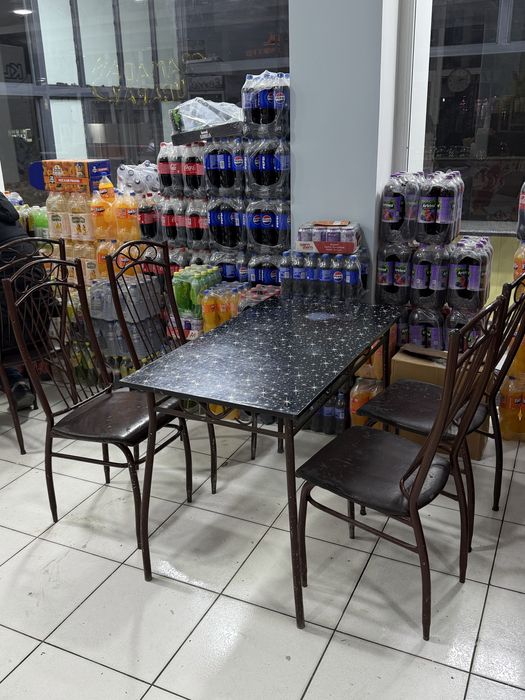 Stol stullar sotiladi