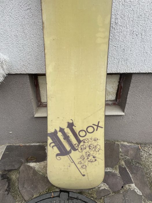 Vand placa snowboard woox stare foarte buna