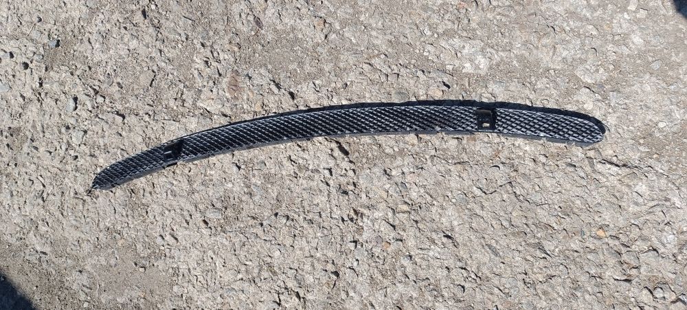 Продам решетку капота Фольксваген т4