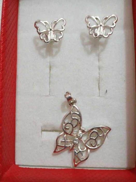 Set cercei și pandantiv