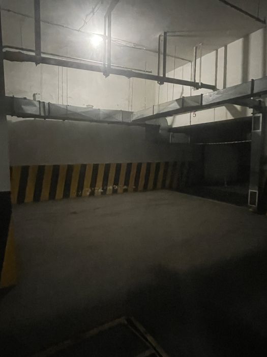 Продаю паркинг (1 место)