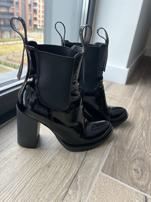 Лачени Боти Еva Minge