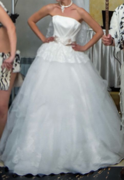 Свадебное платье