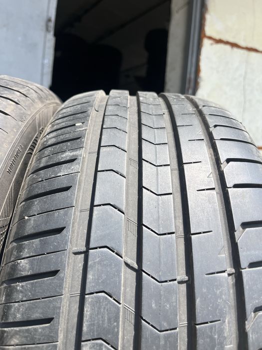 2 бр. летни гуми 225/50/16 Vredestein DOT 0220 7 mm