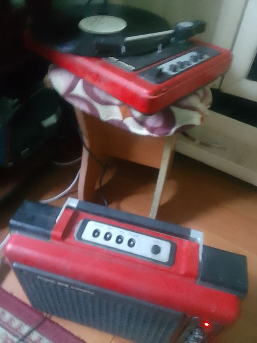 Продам проигрыватель Лидер 206стерео