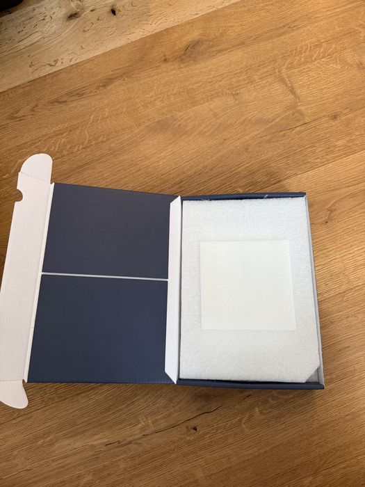 Рамка за снимки Swarovski - нова