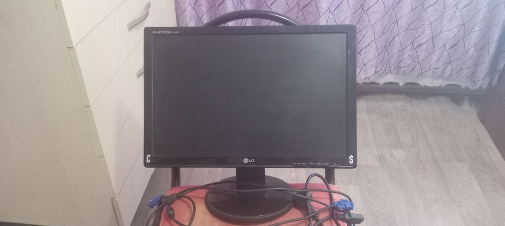 Монитор LG flatron w1942s