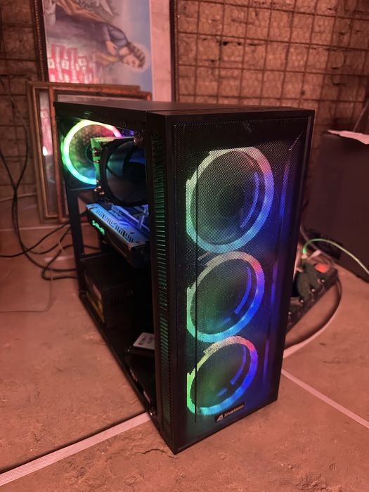 Vând pc gaming