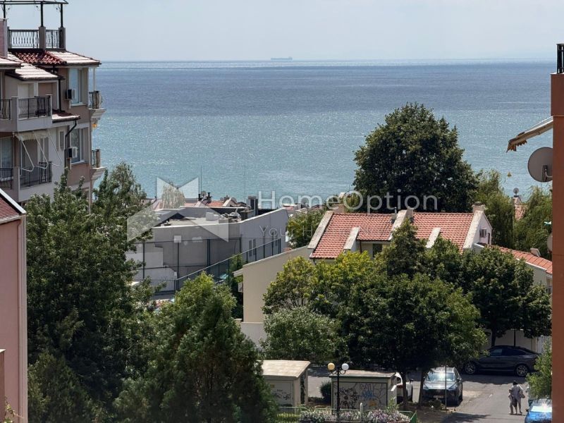 Продава – тристаен апартамент с гледка море в Свети Влас