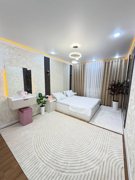 Чиланзар 3.  2в3 комнатная зеркалка.  Евро меб и тех