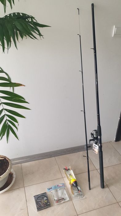 НОВА!!!Въдица комплект с макара 6000, корда и капани.