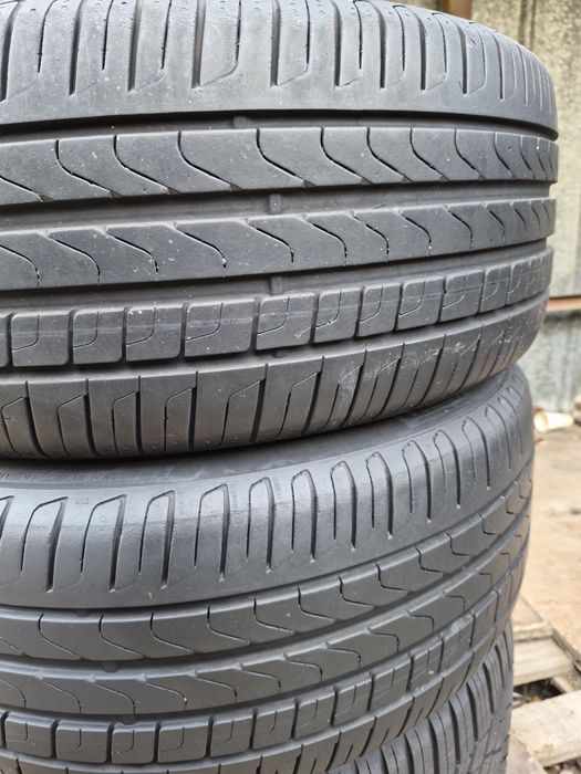 2бр. 235 40 19 Pirelli летни.