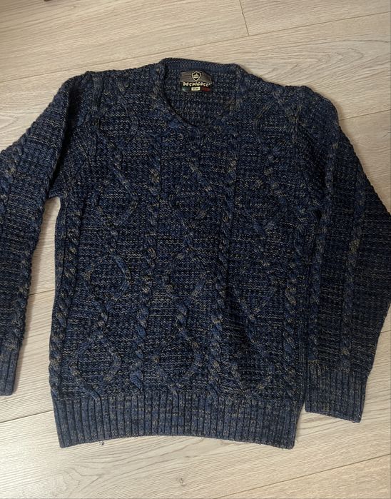 Pulover bărbătesc despicaso clasic elegant.