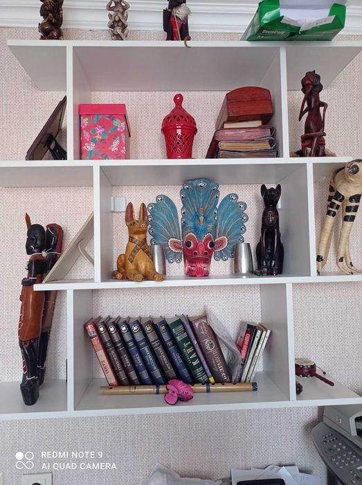 Маска из дерева, из Африки