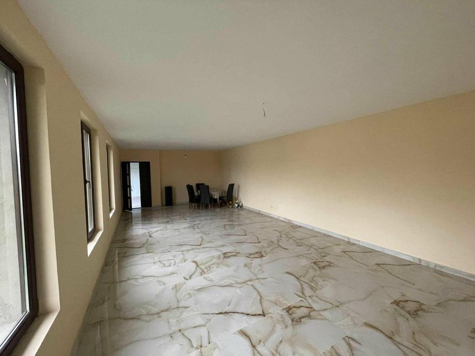 Vând casă în deta judetul timiș