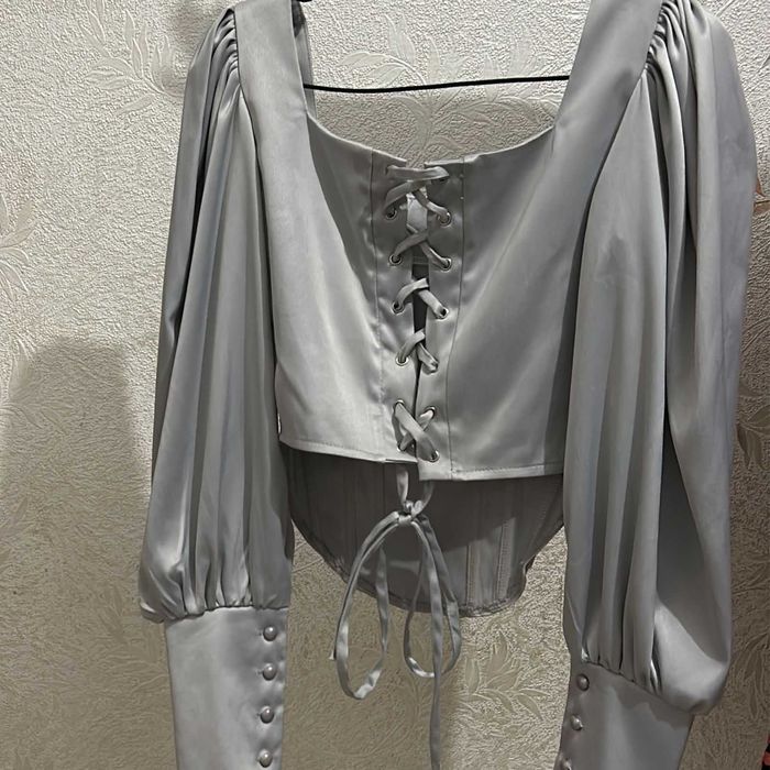 Продам блузку крестьянка