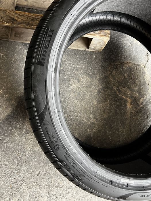 2 anvelope vara 275/35/21 , Pirelli , DOT 2022 , 5.8 mm