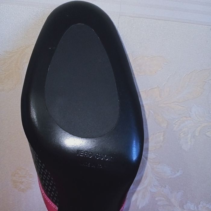 Оригинальные босоножки