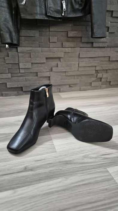 Botine piele Clarks