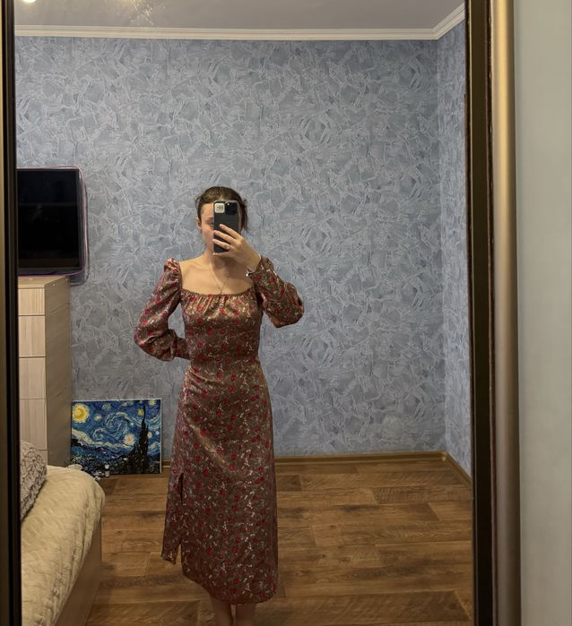 Продам женскую одежду