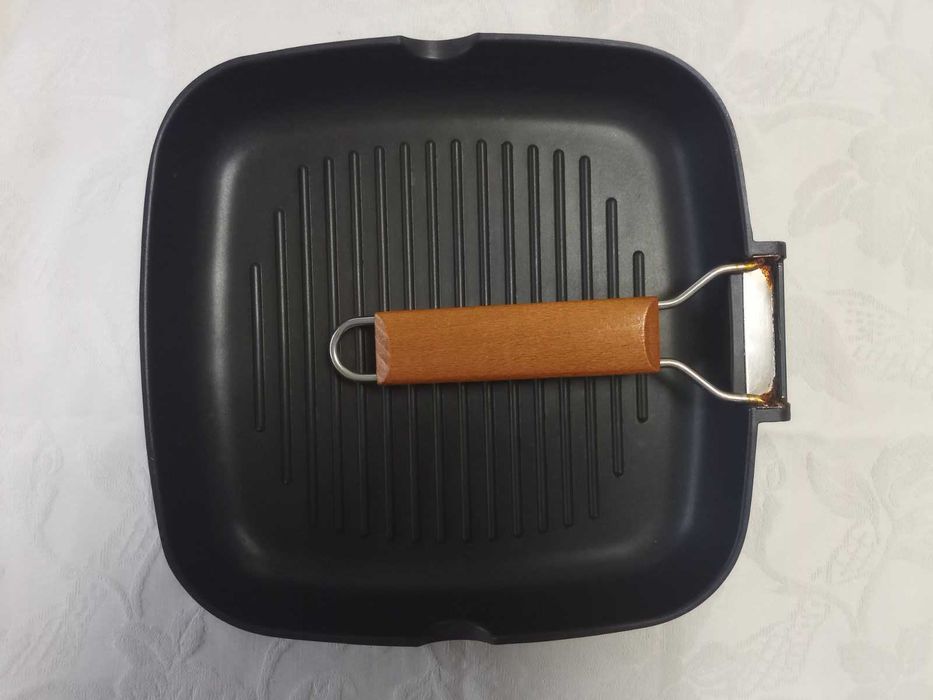 Тиган грил лят алуминий 24см  - 18 лв.