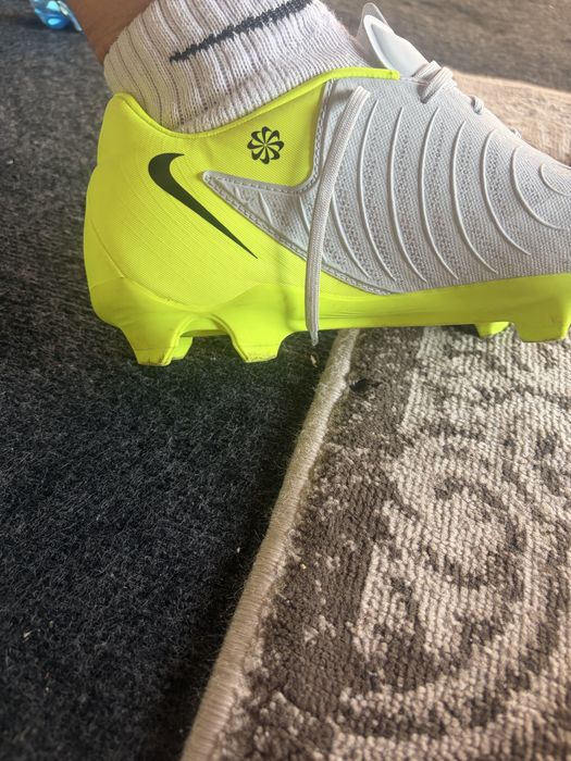 Nike phantom marimea 41