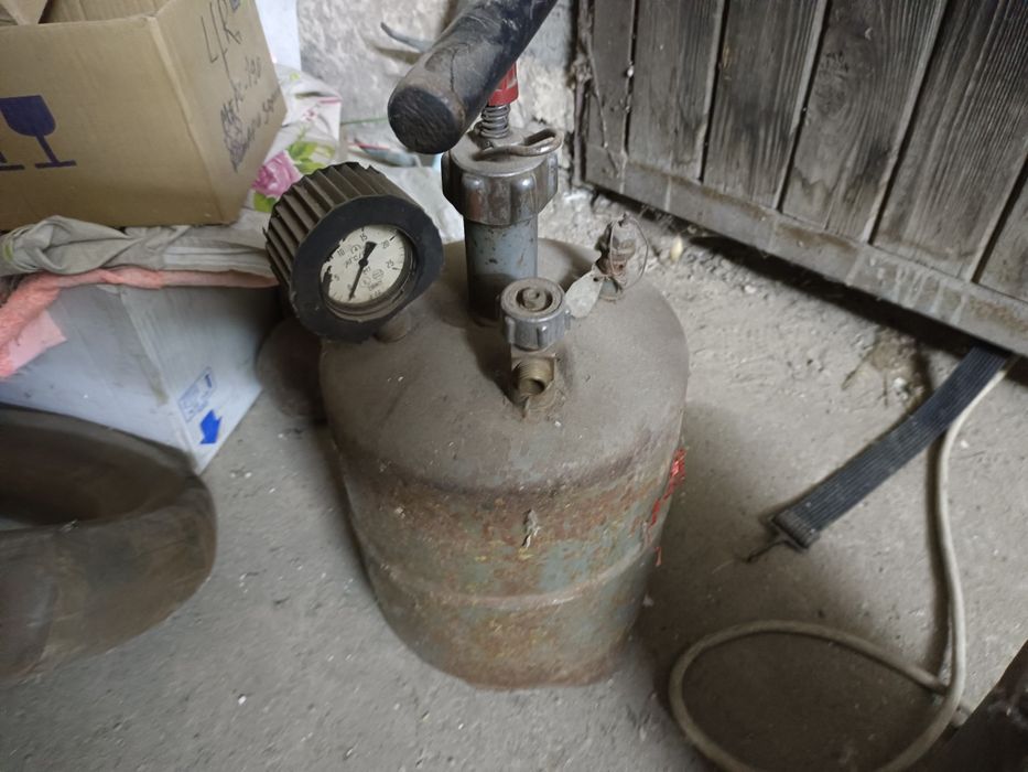 Нагнетатель масла, бензорез